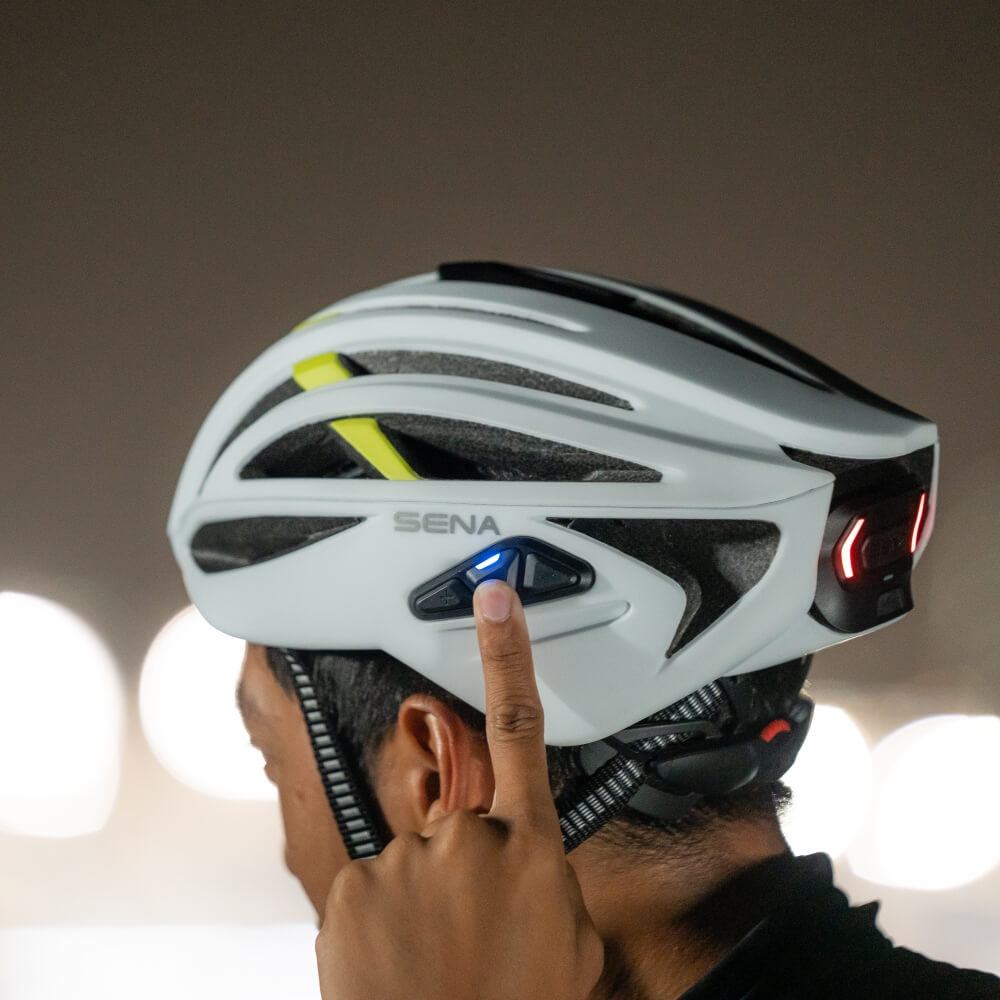 Sena R2 Smart Cycling Fahrradhelm in Matt Weiss mit Bluetooth Interkom bei CardioZone günstig online kaufen