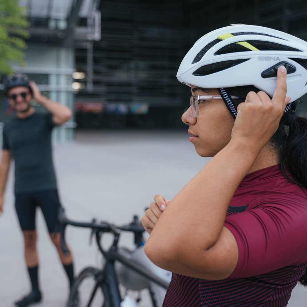 Sena R2 Smart Cycling Fahrradhelm in Matt Weiss mit Bluetooth Interkom bei CardioZone günstig online kaufen