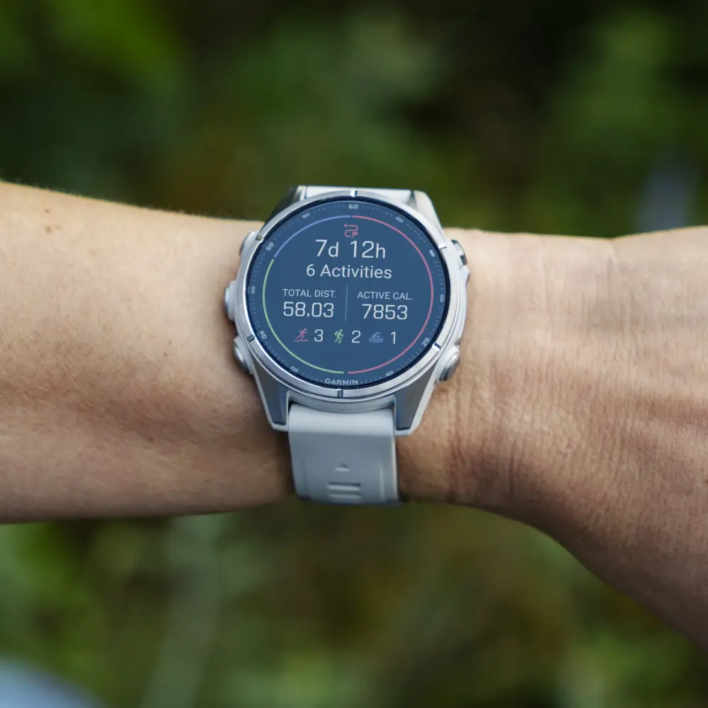 Garmin fenix 9 43mm Nebelgrau/Titan