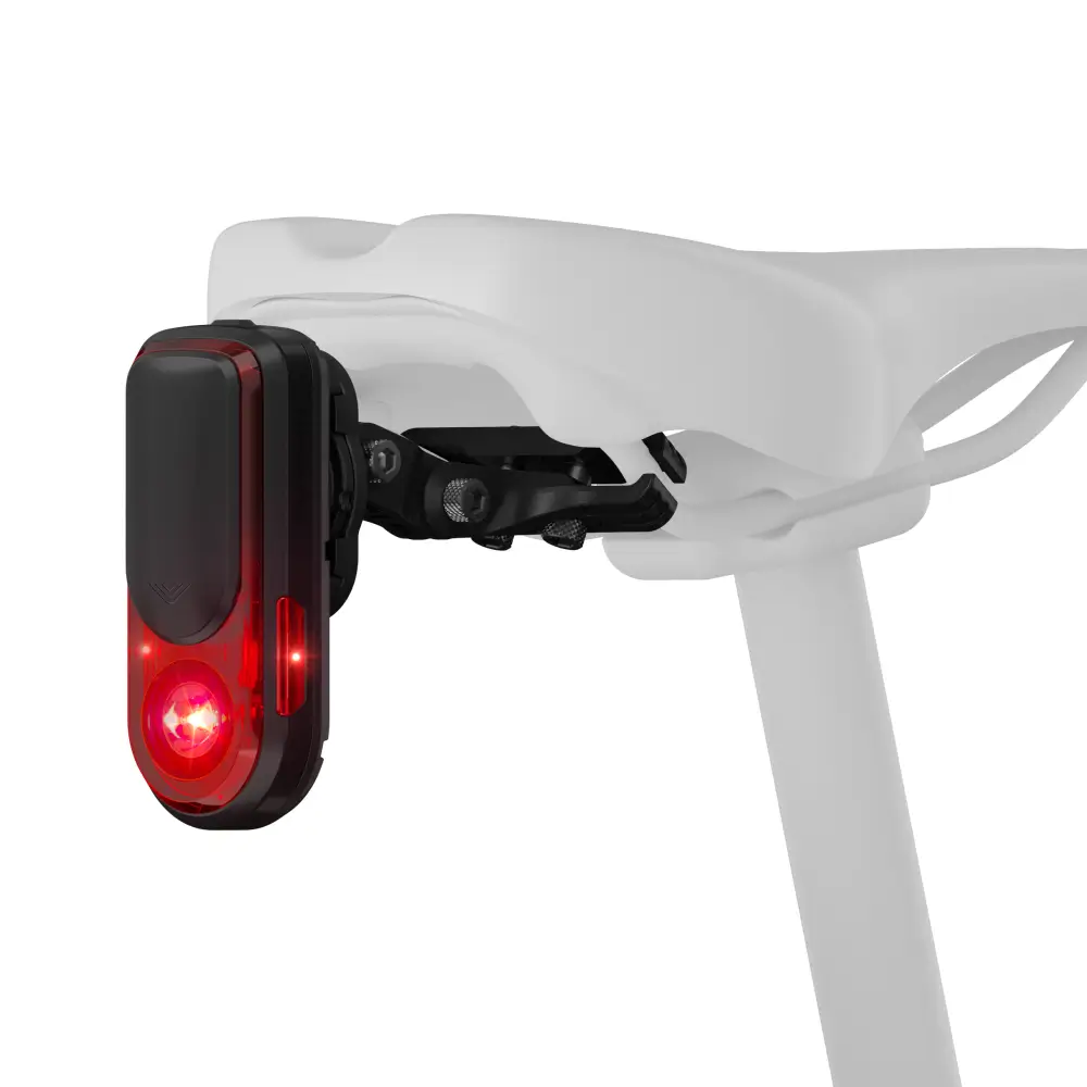 Garmin Varia RearVue 820 StVZO smartes Fahrradradar mit Rücklicht 