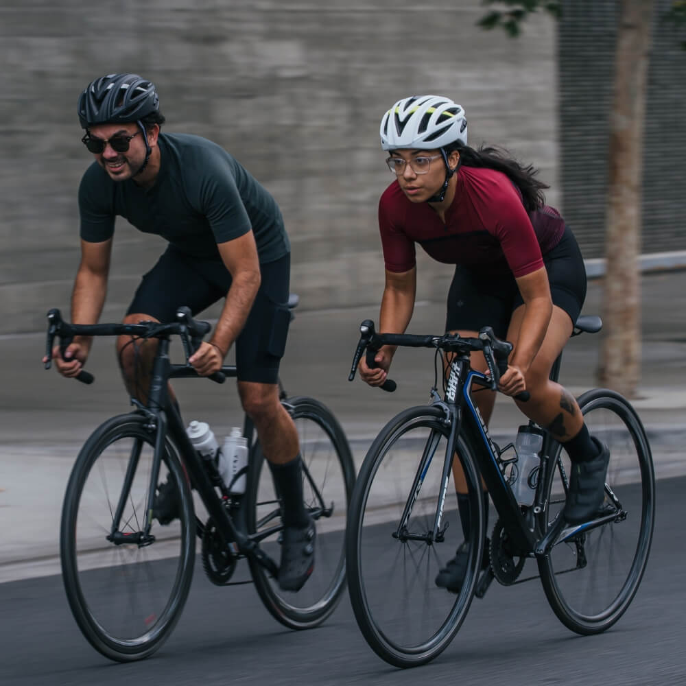 Sena R2 Smart Cycling Fahrradhelm in Matt Weiss mit Bluetooth Interkom bei CardioZone günstig online kaufen