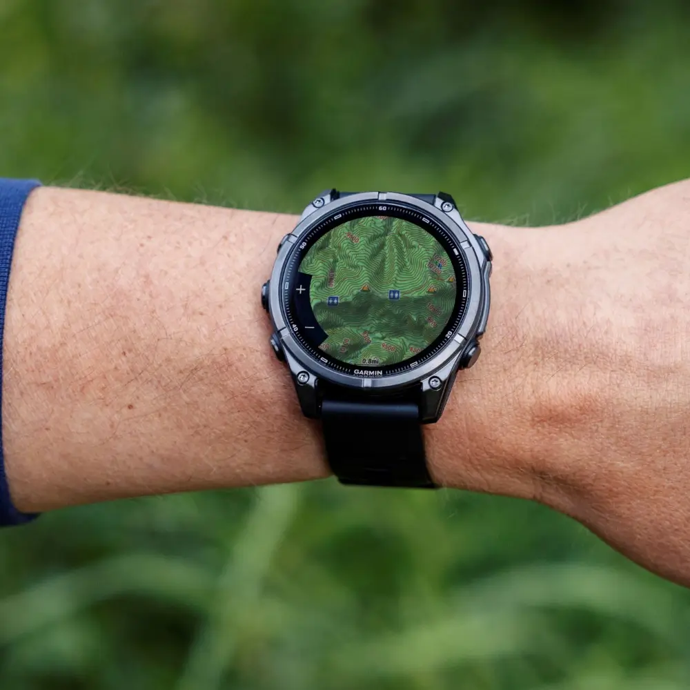 Garmin fenix 9 47mm Schwarz/Carbongrau DLC Titan