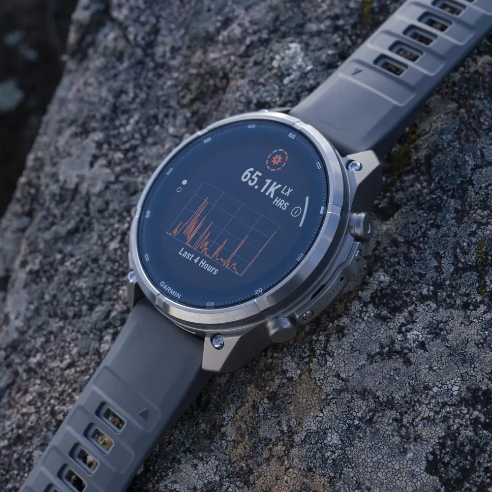 Garmin fenix 9 Pro inReach Solar 47 mm Titan Kieselgrau/Silbergrau