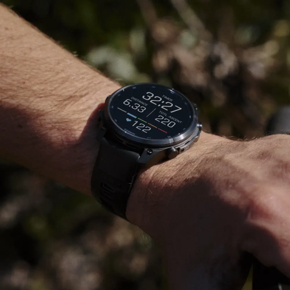 Garmin fenix 9 Pro inReach 47 mm Carbongrau DLC Titan Schwarz/Kieselgrau