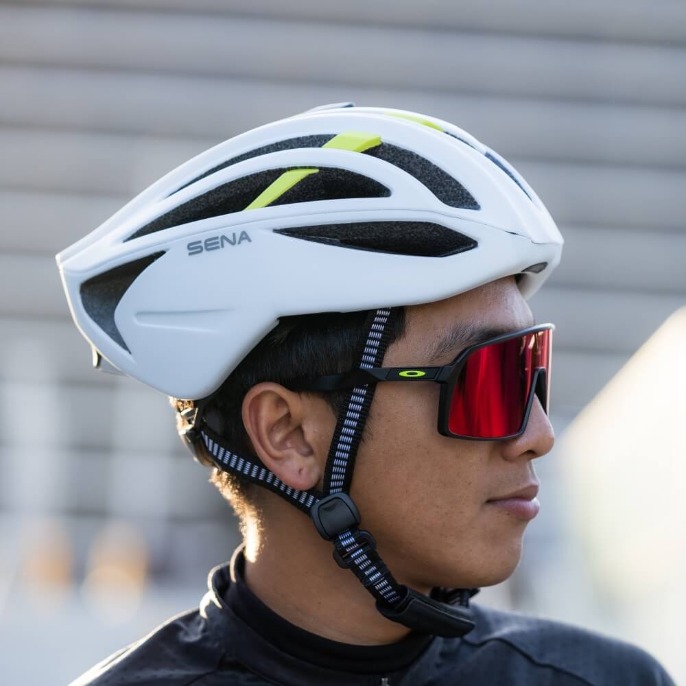 Sena R2 Smart Cycling Fahrradhelm in Matt Weiss mit Bluetooth Interkom bei CardioZone günstig online kaufen