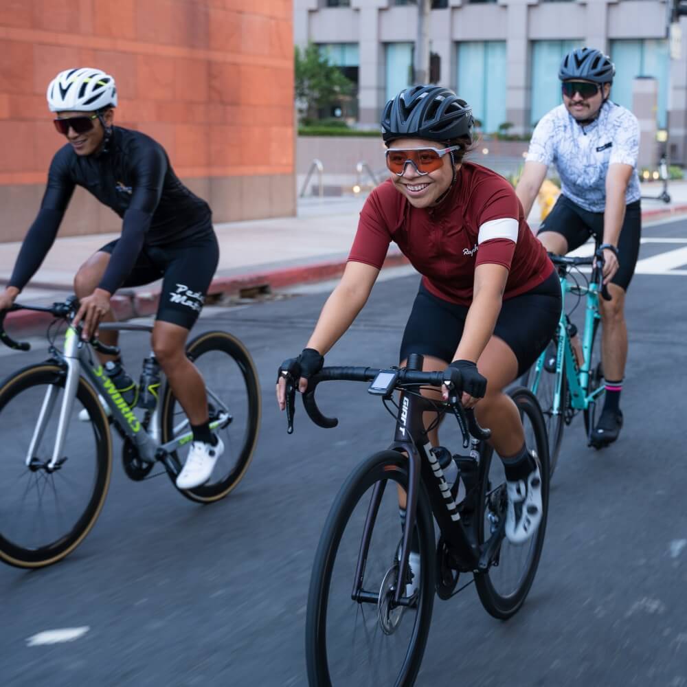 Sena R2 EVO Smart Cycling Fahrradhelm in Matt Grau mit Mesh Interkom bei CardioZone günstig online kaufen