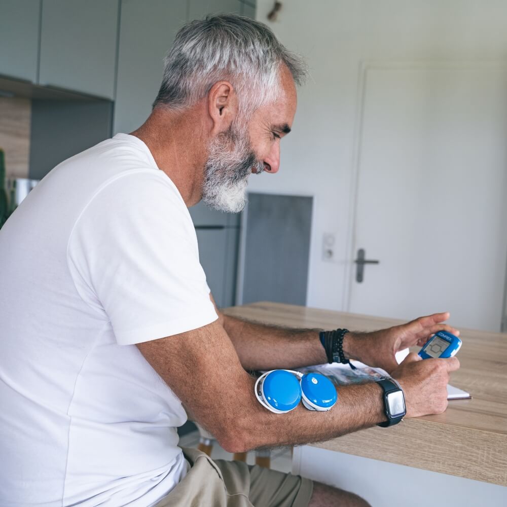 Compex FIT 5.0 Wireless EMS Muskelstimulator mit 4 Modulpaaren bei CardioZone guenstig online kaufen